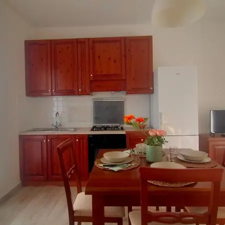 A Schiera Trilocale Con E Piscina Inclusi Cod 492 - Taunus Vacanze *